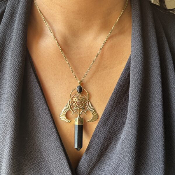 Boho Shri Yanatr wing pendatn