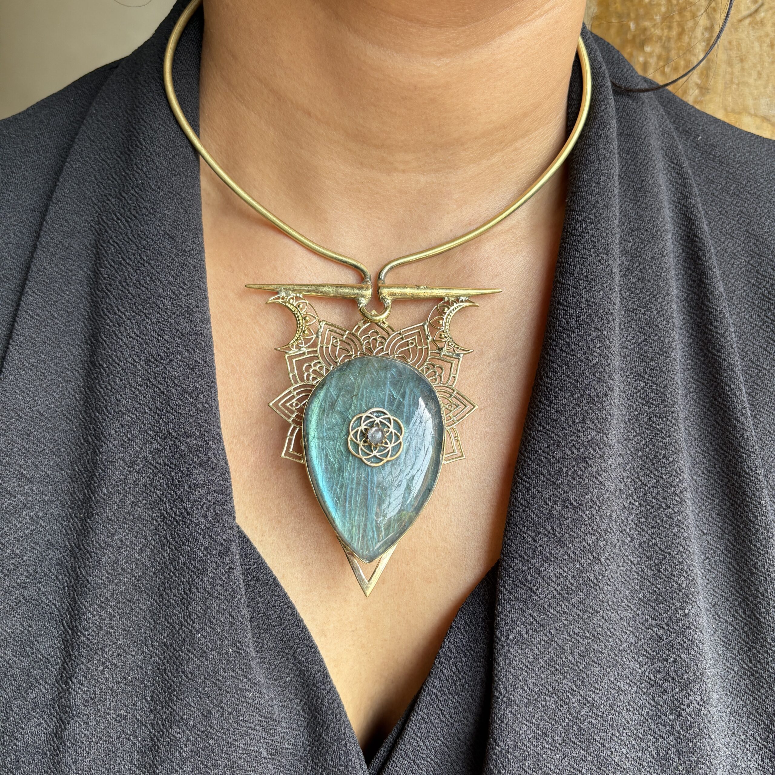 Labradorite Halo Necklace - Image 2